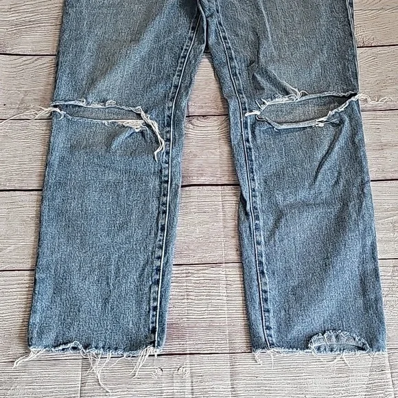 Madewell sz 27 slim boyfriend crop cut off jeans, distressed knees - Picture 4 of 13